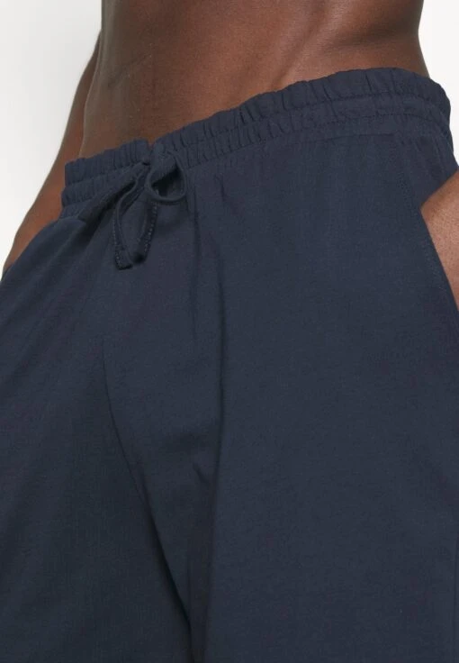 Pier One Pyjama - Dark Blue/Bordeaux -Pier One 61096001a5b84e6e858f0ccd7d1b2f96 scaled