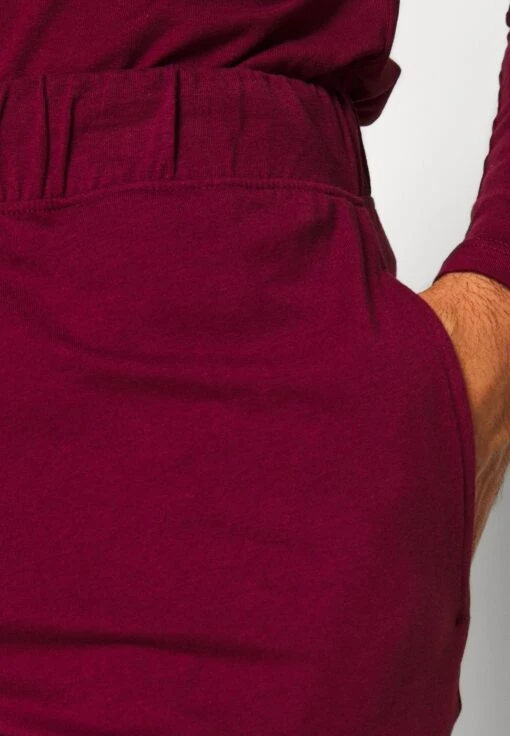 Pier One 2 Pack - Pyjamabroek - Dark Blue/Bordeaux -Pier One c0eb164704844517b02eafb070d81b63 scaled
