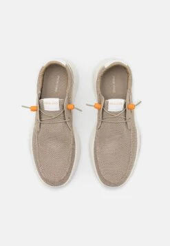 Pier One Sneakers Laag - Beige 11 Pier One Sneakers Laag - Beige -Pier One e1e11fb9800f406ebbfc2036aeac7718